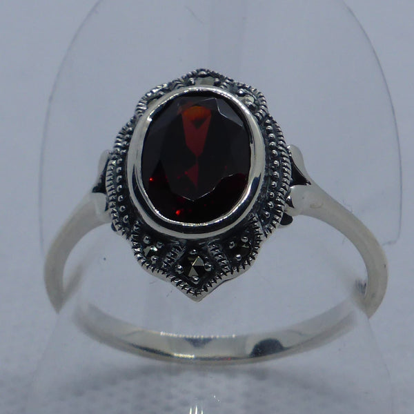 Ring Silber 925 Granat Markasit handgefasst