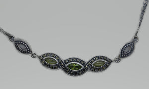 Kette Silber 925 Peridot Markasit handgefasst Federring